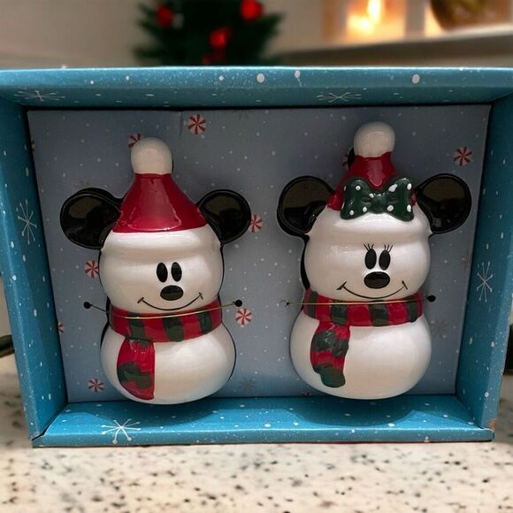 Disney Other - Disney Mickey and Minnie Snowman Christmas Ceramic Salt & Pepper Set